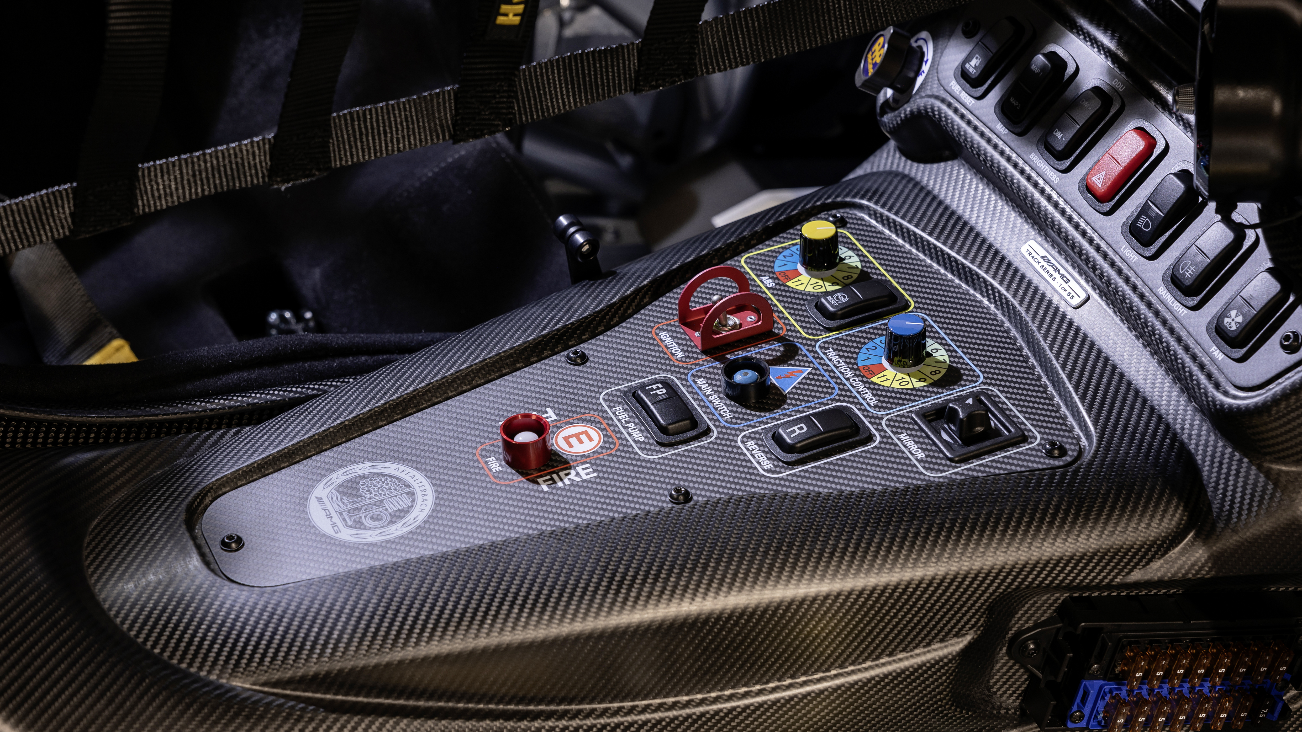 Mercedes-AMG GT Track Series (buttons)