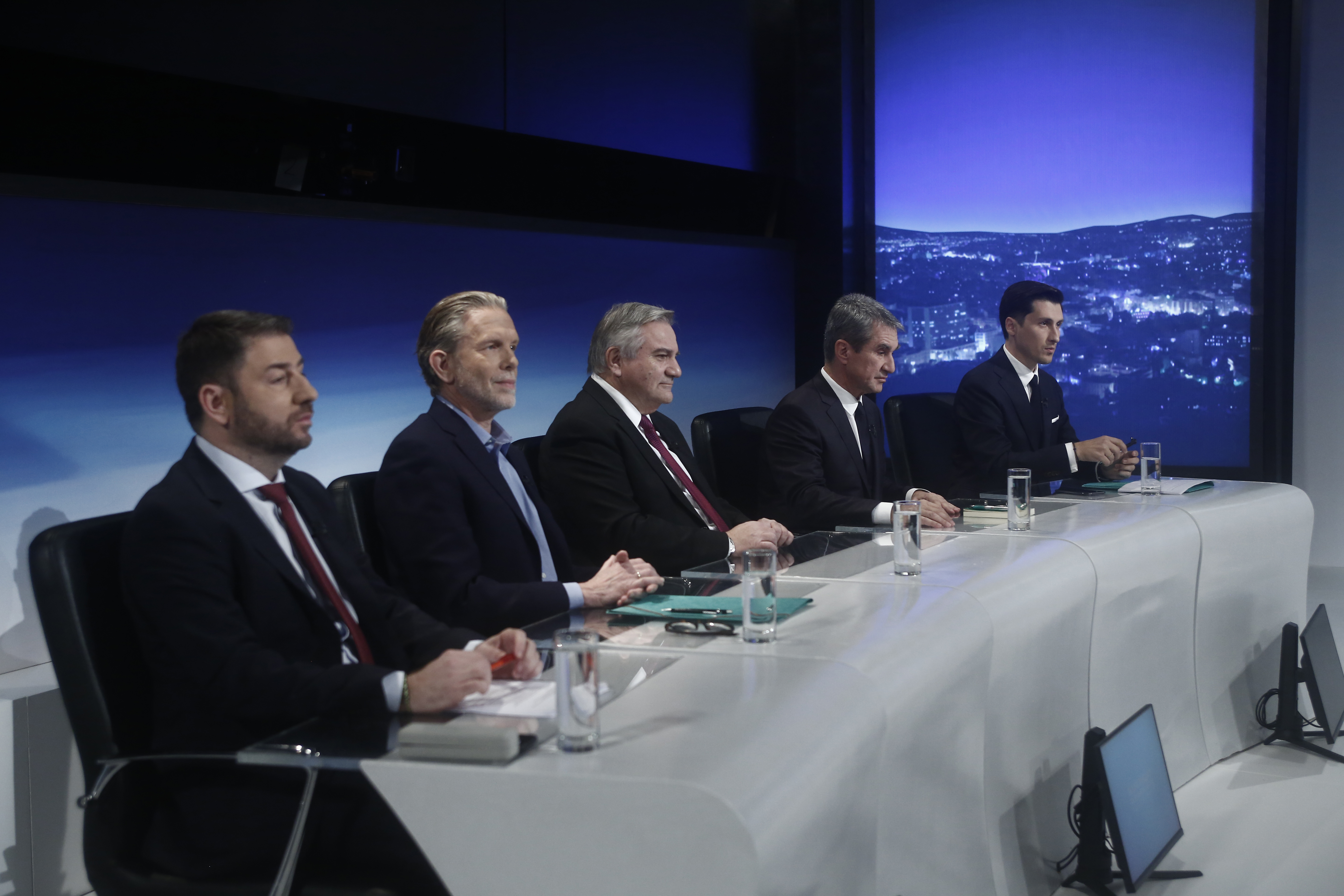 debate κιναλ
