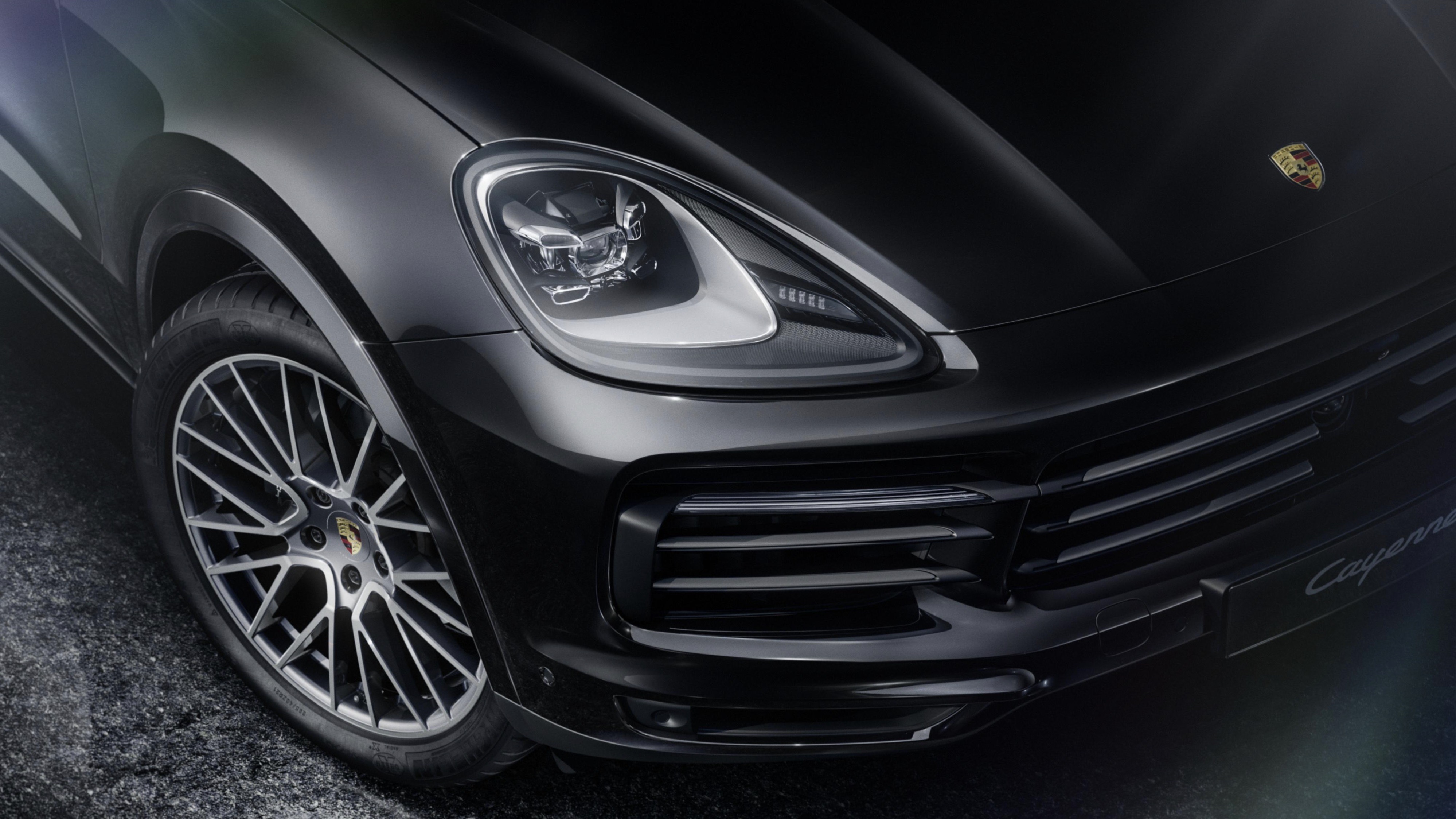 Porsche Cayenne Platinum Edtion (light)