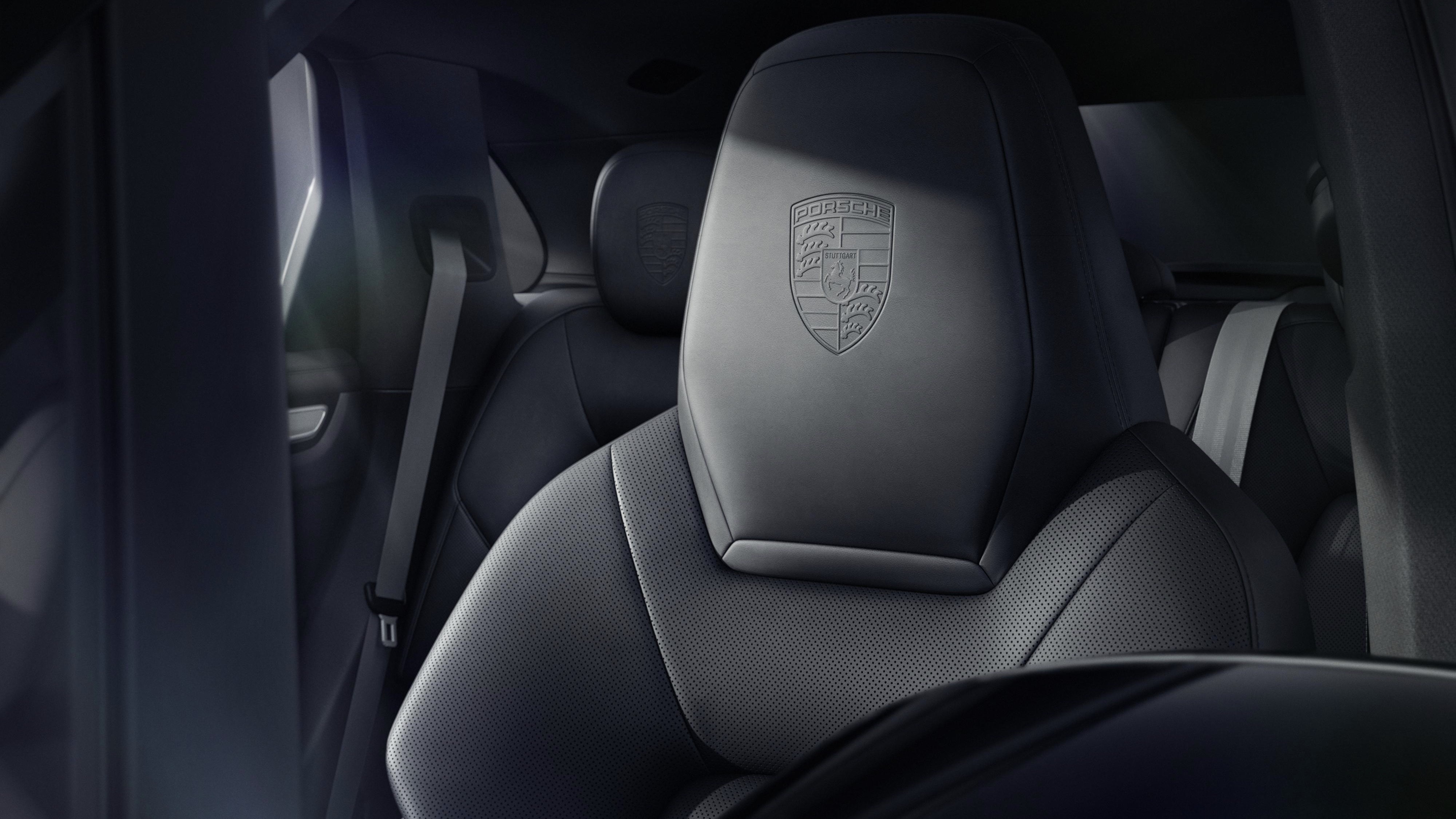 Porsche Cayenne Platinum Edtion (seat)