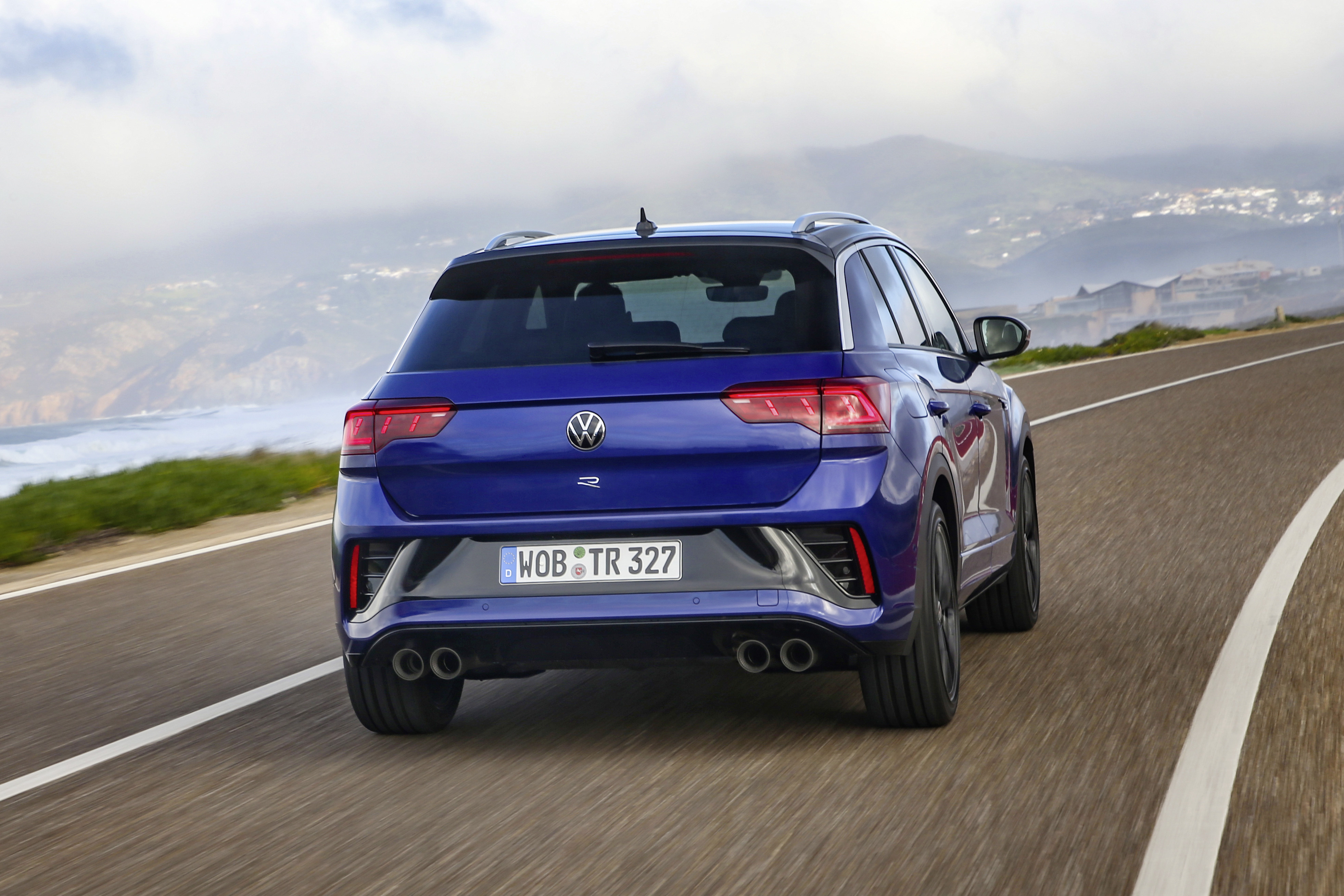 Volkswagen T-Roc R (rear)