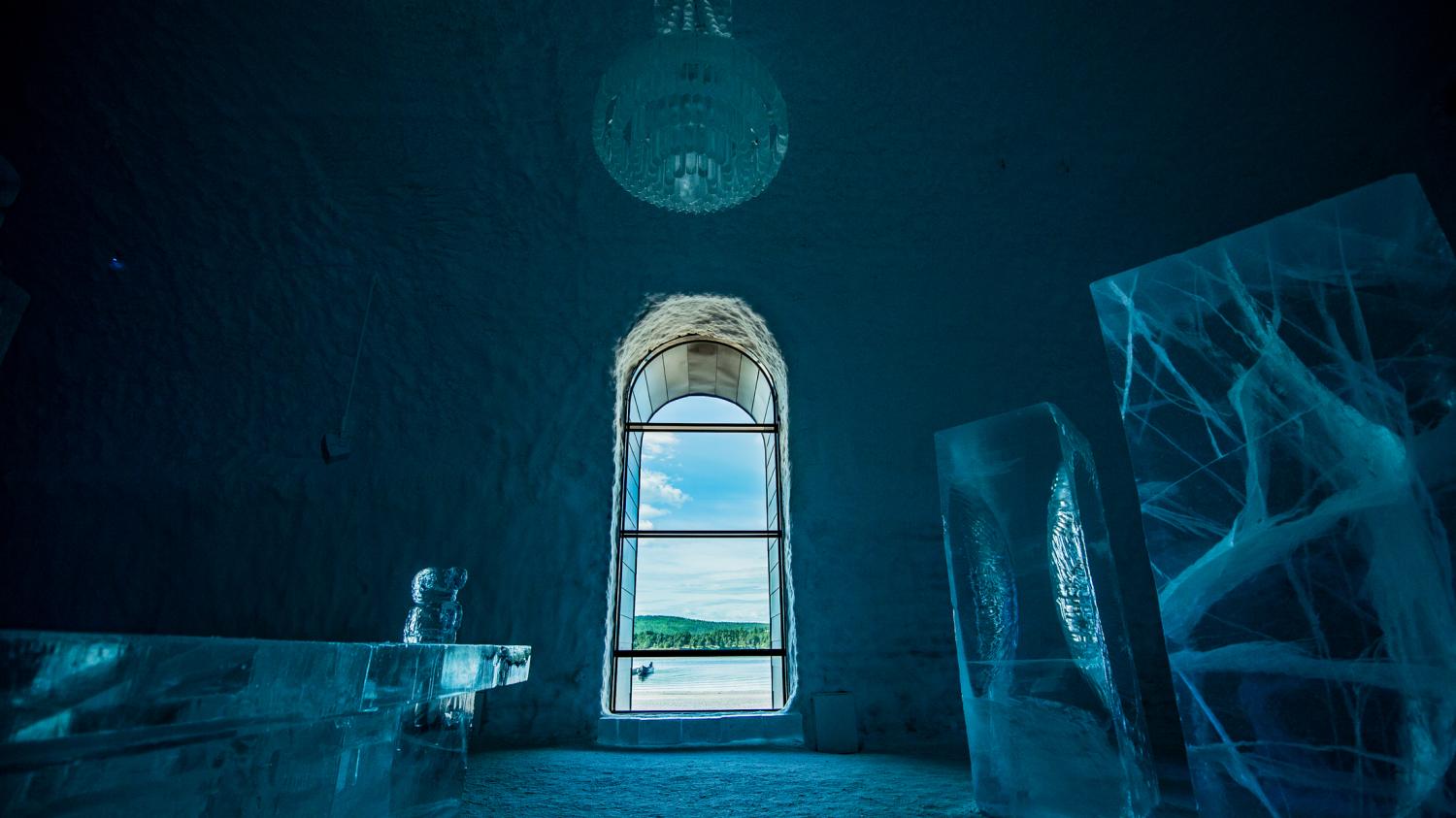 ICE HOTEL