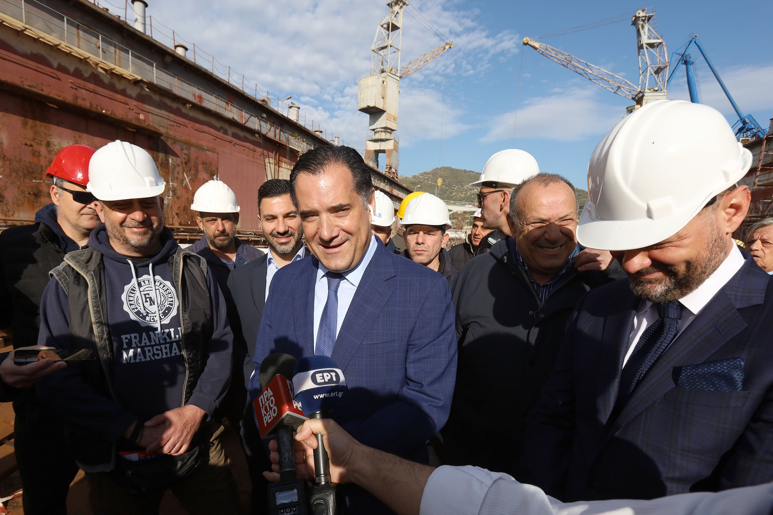 ΝΔ