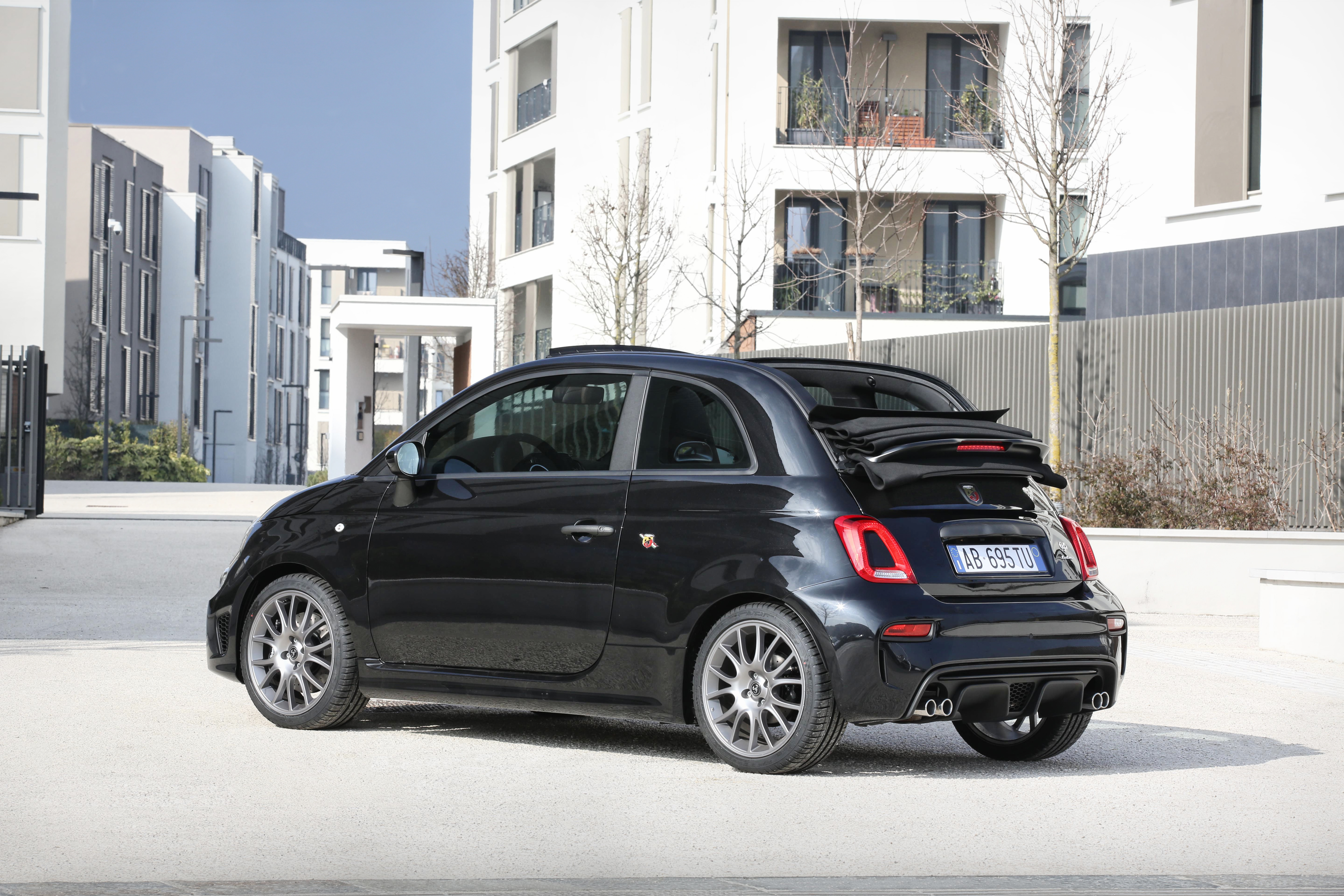 Abarth 695 Turismo (rear)