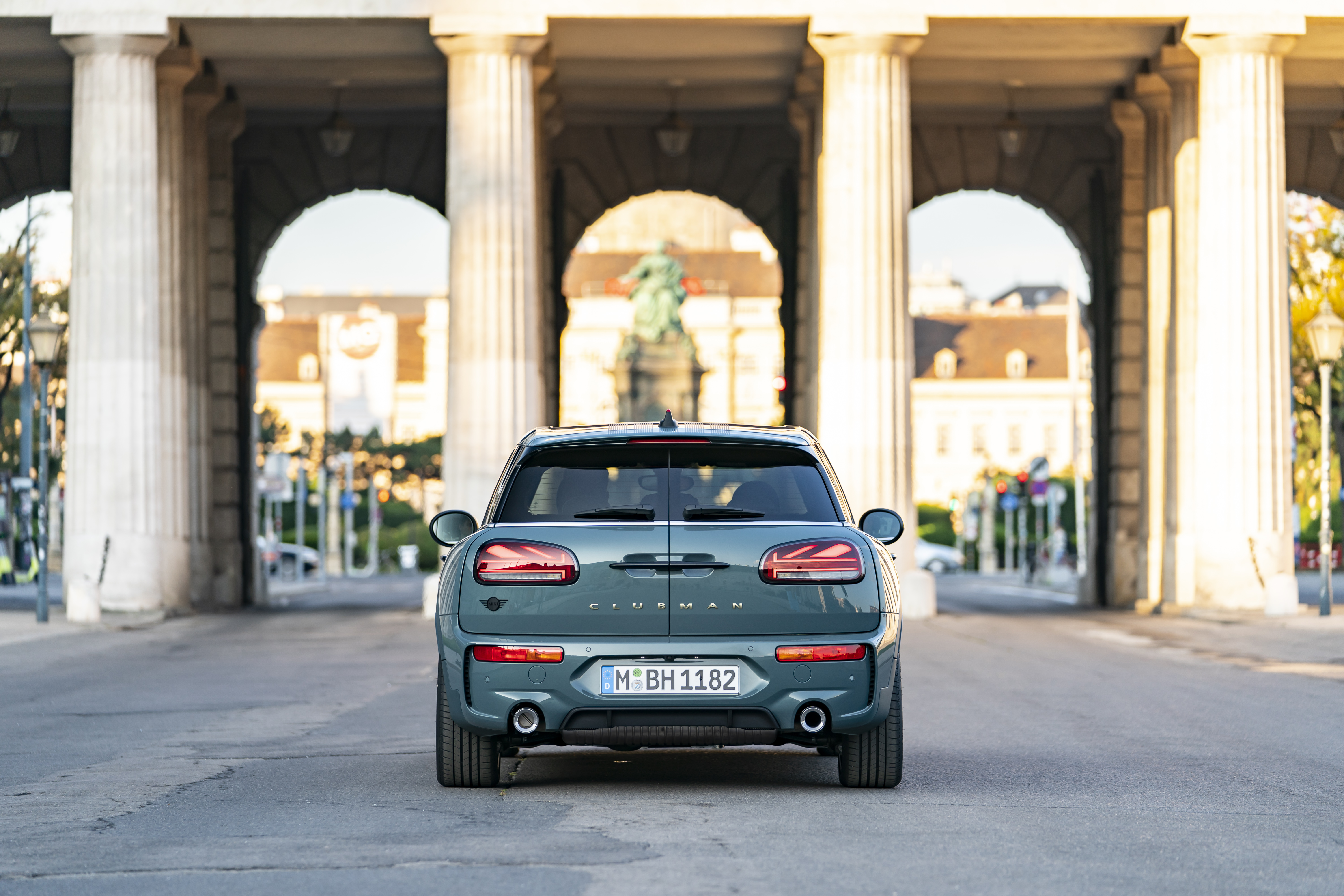 MINI John Cooper Works Clubman Untold Edition (rear)