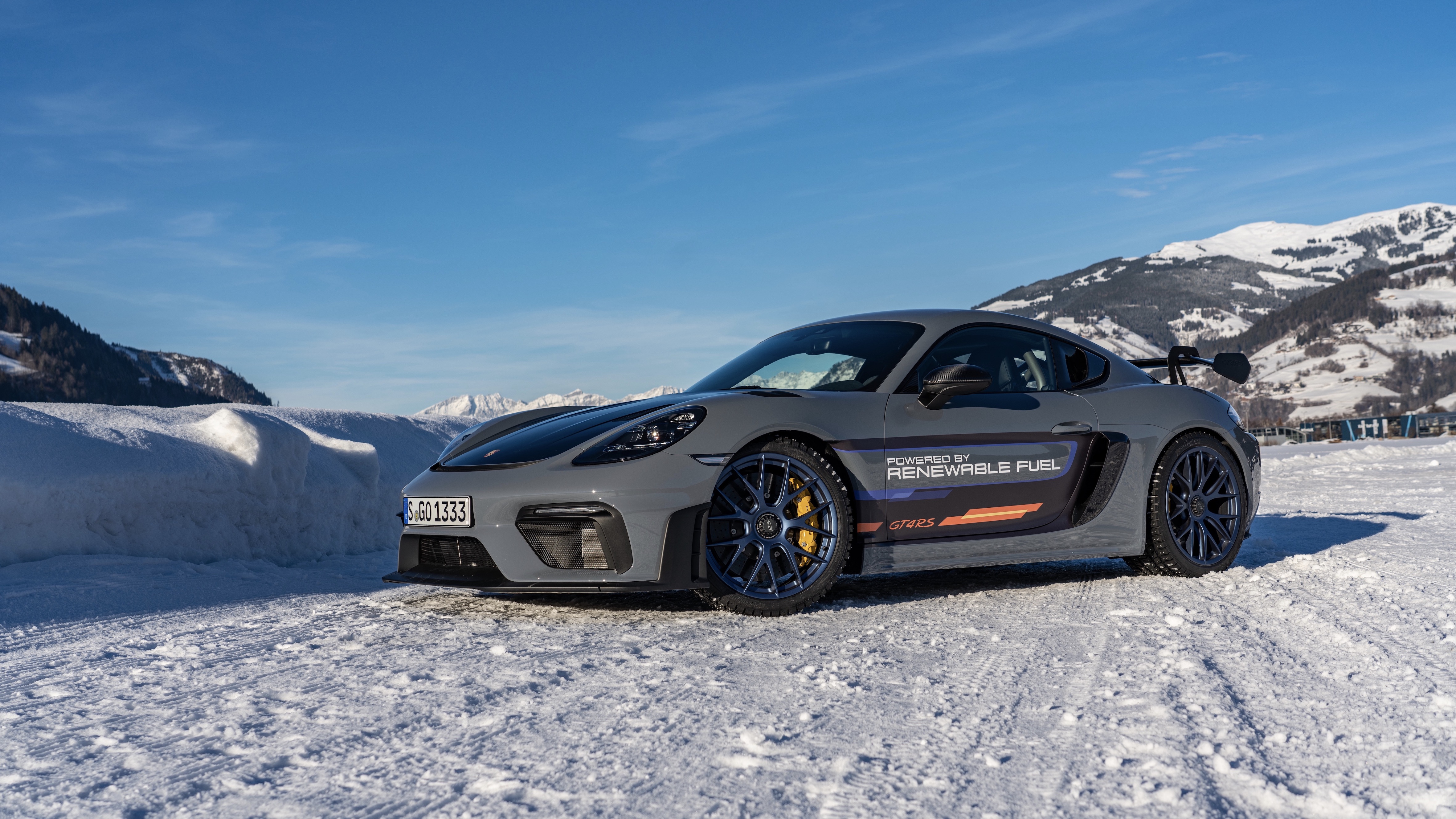 Porsche 718 Cayman GT4 RS