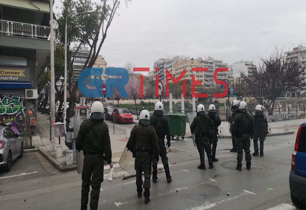 επεισόδια