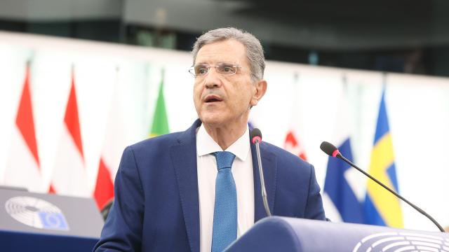 αυτιας