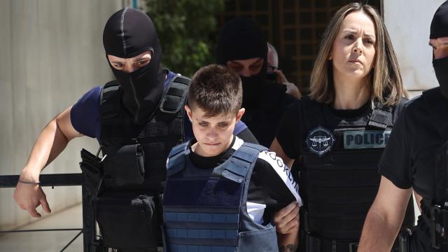 μουρτζουκου