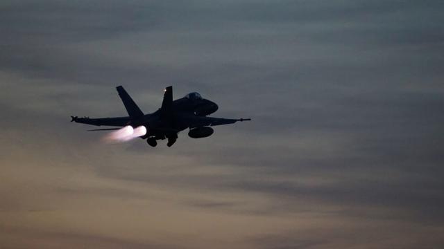 f16