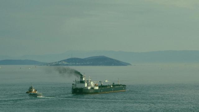 στενα ορμουζ