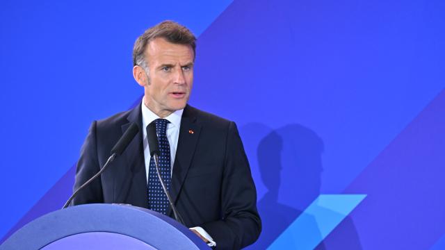 μακρον