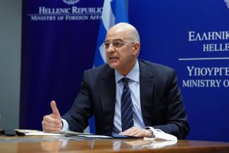 Δένδιας