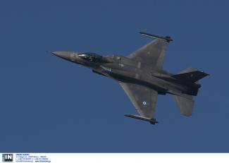 F16