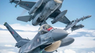 f16