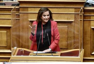 ΝΤΟΡΑ ΜΠΑΚΟΓΙΑΝΝΗ