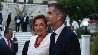 ΝΤΟΡΑ ΜΠΑΚΟΓΙΑΝΝΗ - ΚΩΣΤΑΣ ΜΠΑΚΟΓΙΑΝΝΗΣ