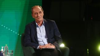 Σταθάκης
