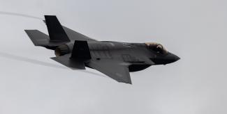 f35