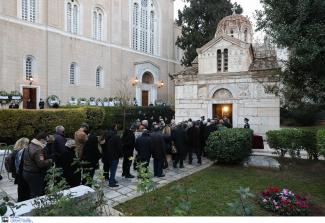 παρεκλησσι