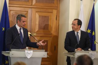 Μητσοτάκης χριστοδουλίδης 