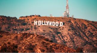 HOLLYWOOD