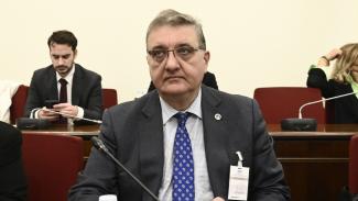 εξ