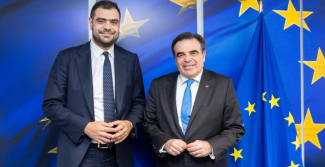 μαρινακης