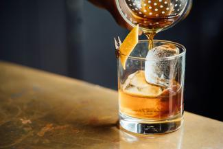 bar