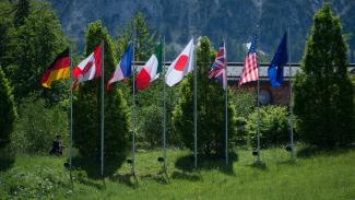 G7