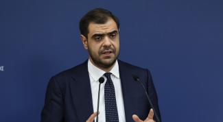 μαρινακης
